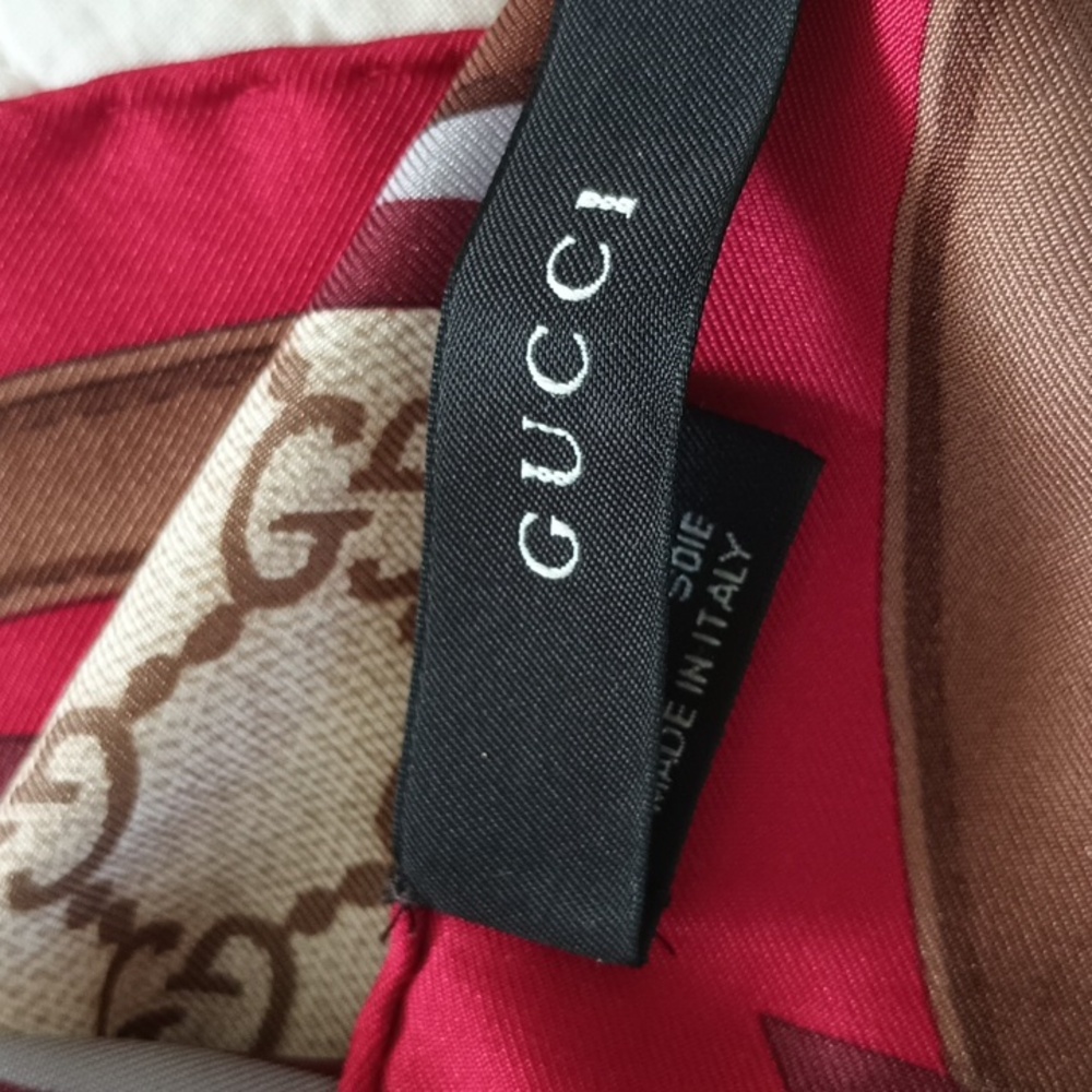 Gucci Red/Burgundy and Brown Patterned Silk Scarf Square Luxury Logo Equestrian - Picture 6 of 9